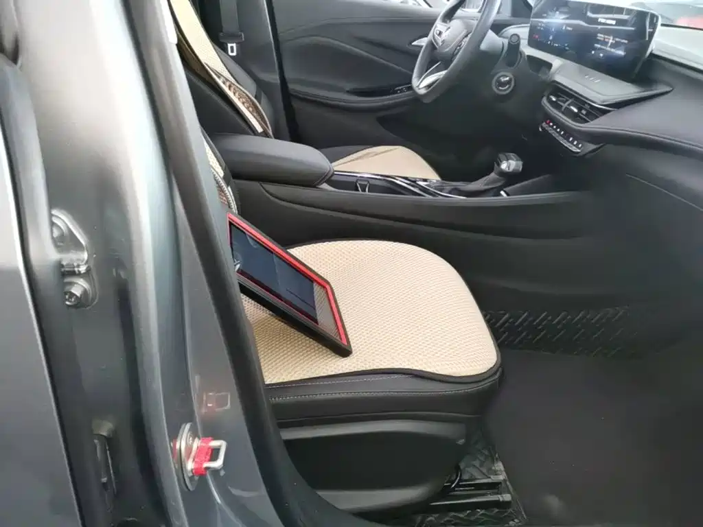 Buick Verano — миниатюра 25