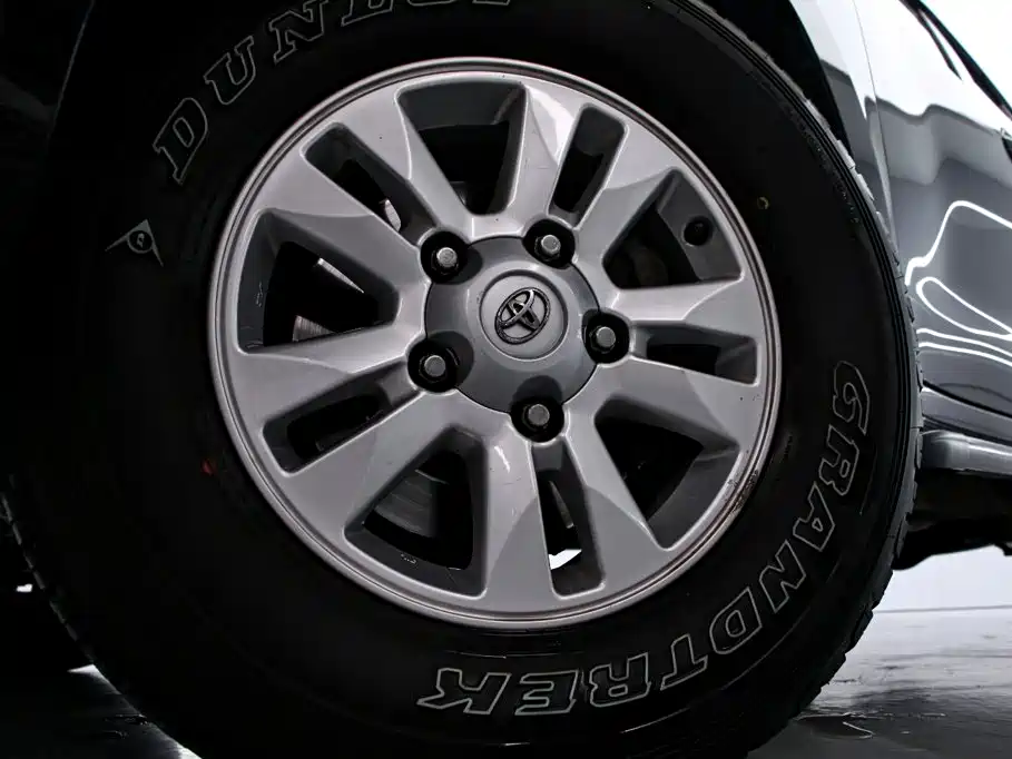 Toyota Land Cruiser — миниатюра 18