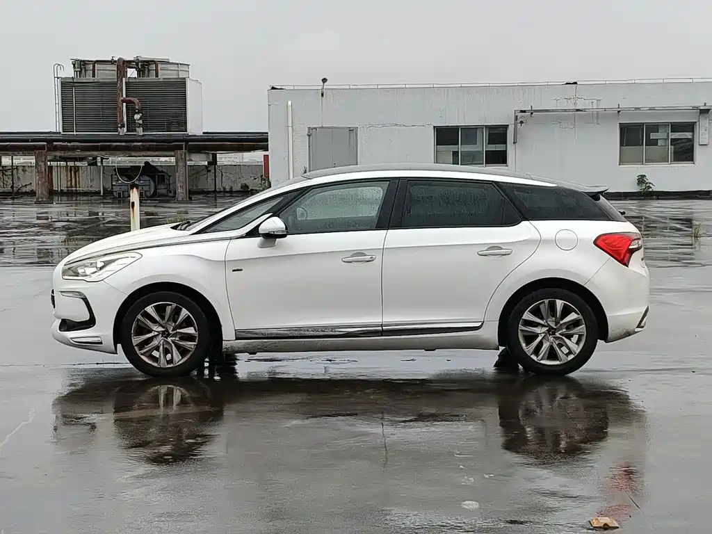 DS DS 5 — миниатюра 8