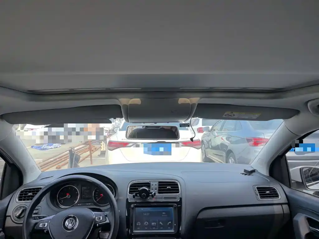 Volkswagen Polo — миниатюра 18