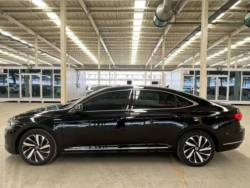 Volkswagen Passat — миниатюра 7