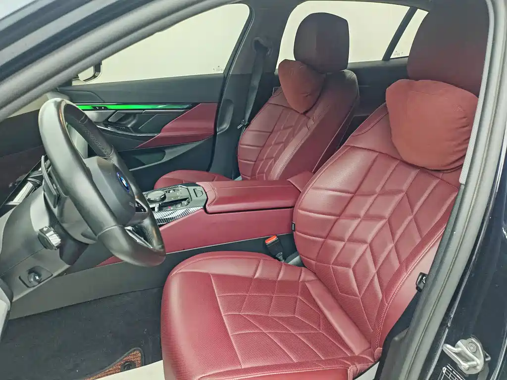 BMW i5 — миниатюра 7