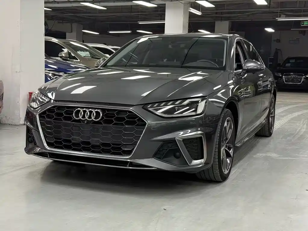 Audi A4L 2021