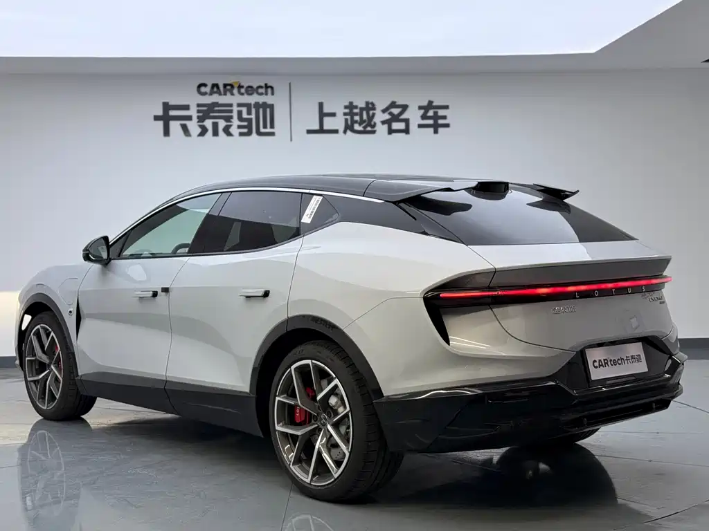 LOTUS SPORTS CAR ELETRE