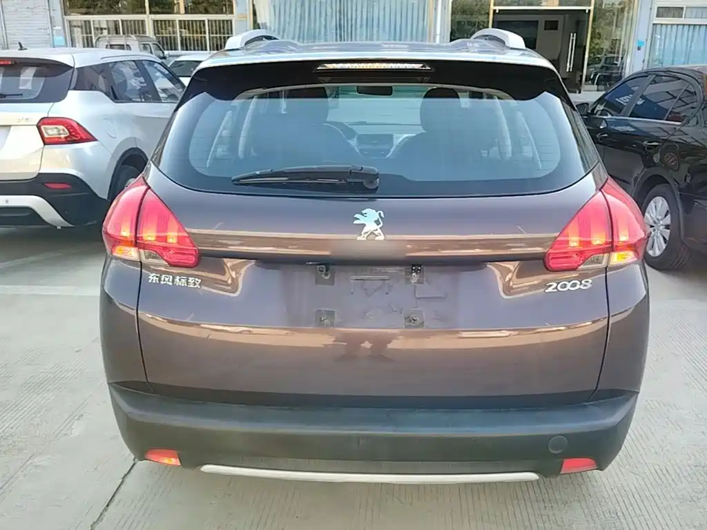 Peugeot 2008 — миниатюра 6