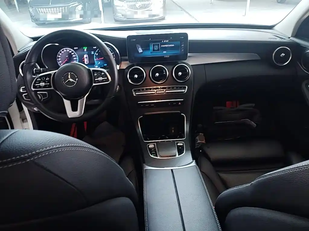 Mercedes-Benz C-Class — миниатюра 10