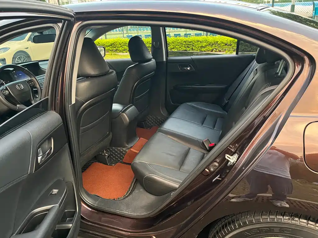 Honda Accord 2014 2.0L EX Luxury
