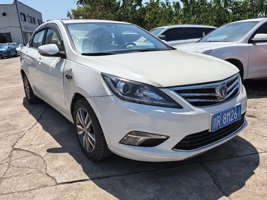 Changan Eado — миниатюра 2