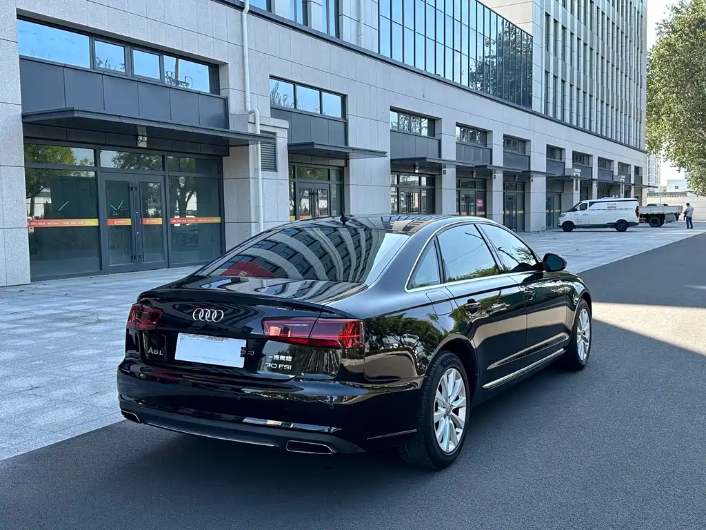 Audi A6L — миниатюра 6