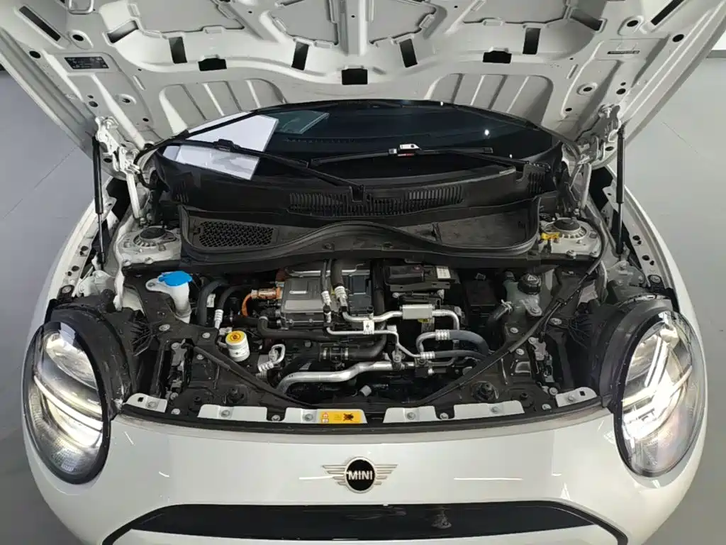 MINI MINI COOPER EV — миниатюра 20