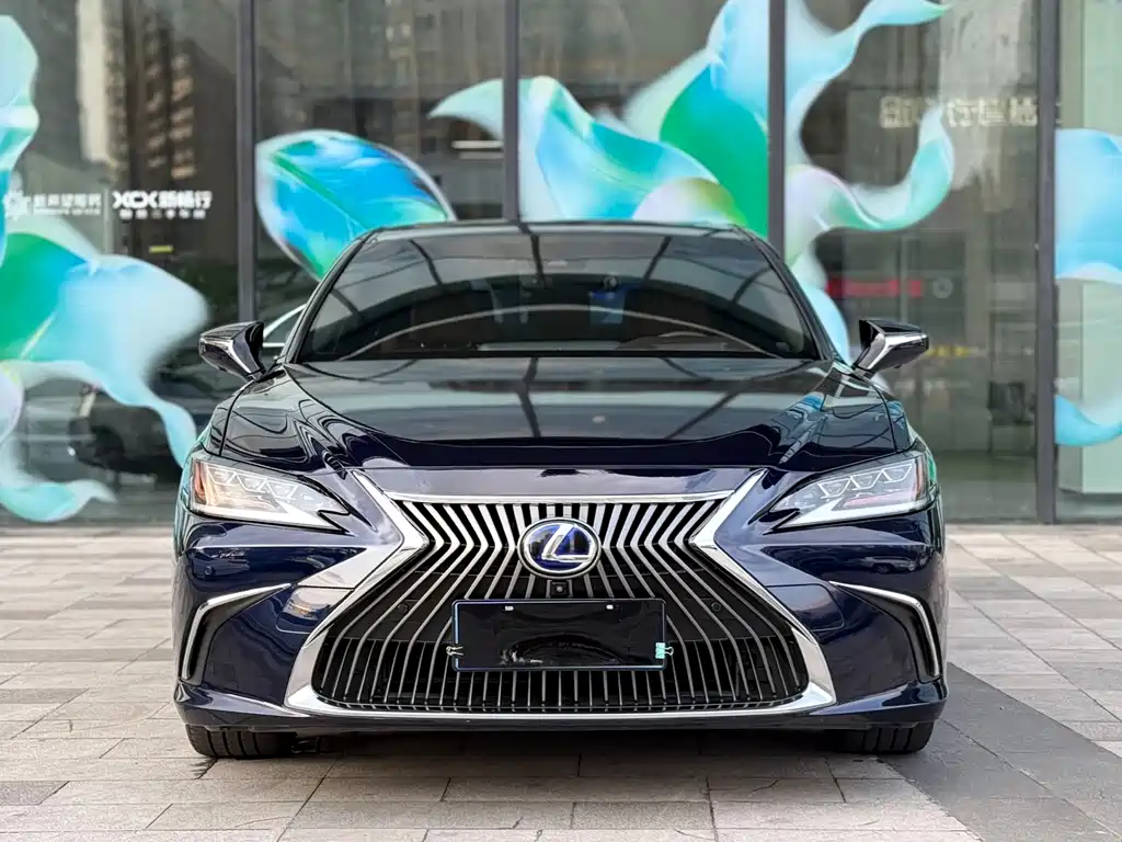 Lexus ES 2018 300h Executive V