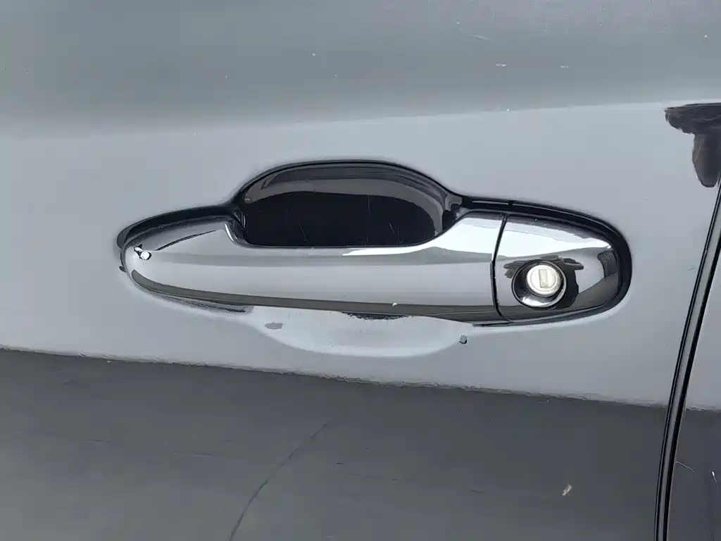 Toyota Highlander — миниатюра 18