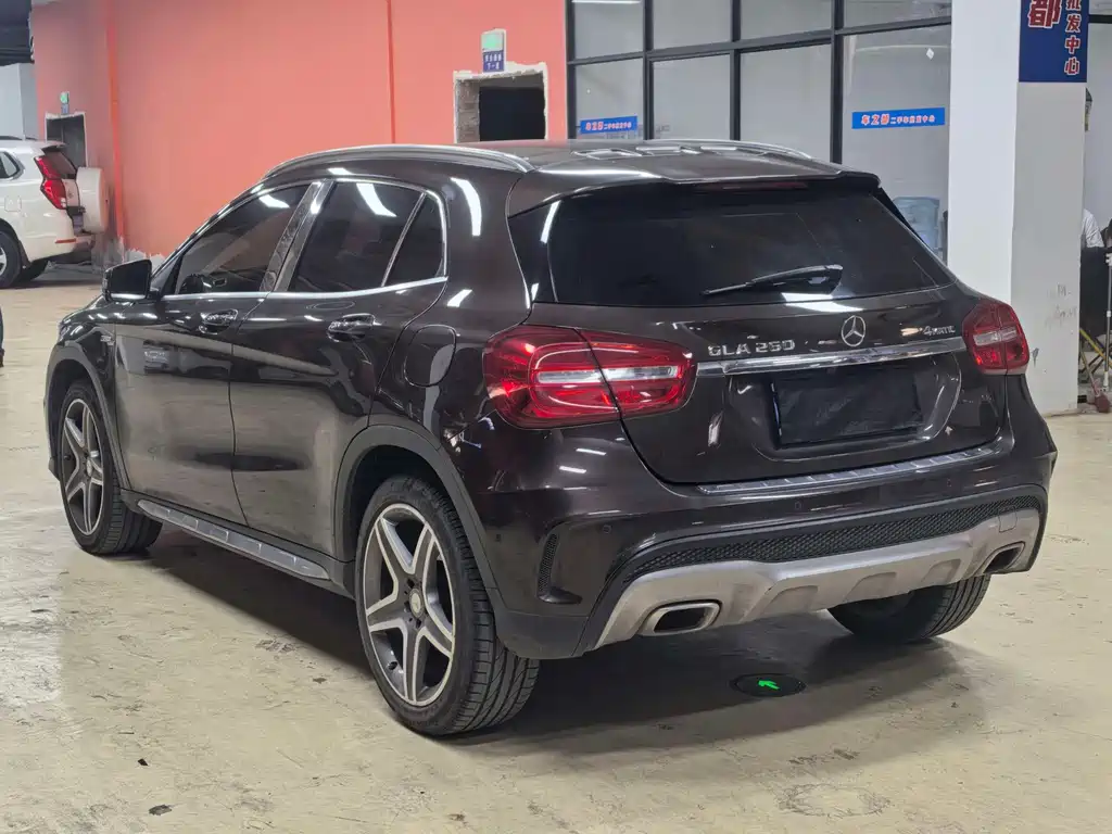Mercedes-Benz GLA — миниатюра 9