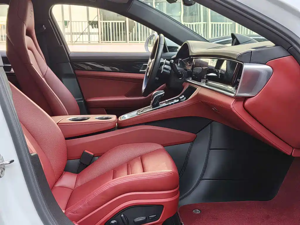 Porsche Panamera — миниатюра 12