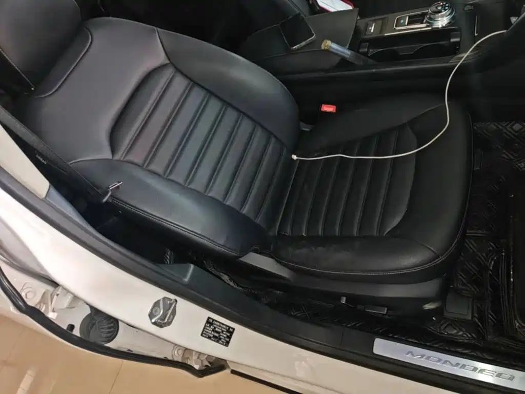 Ford Mondeo — миниатюра 25