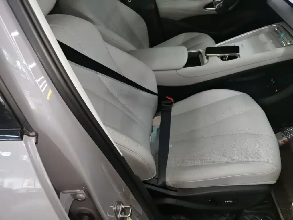 BYD Sealion 05 EV — миниатюра 25