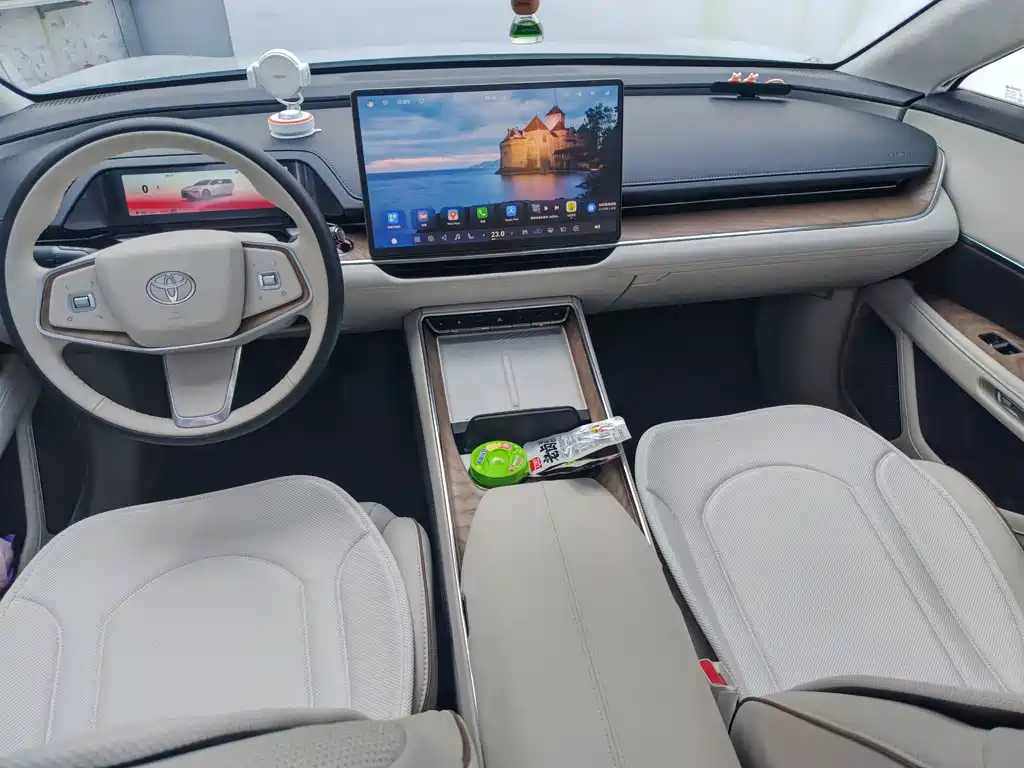 Toyota bZ7 — миниатюра 6