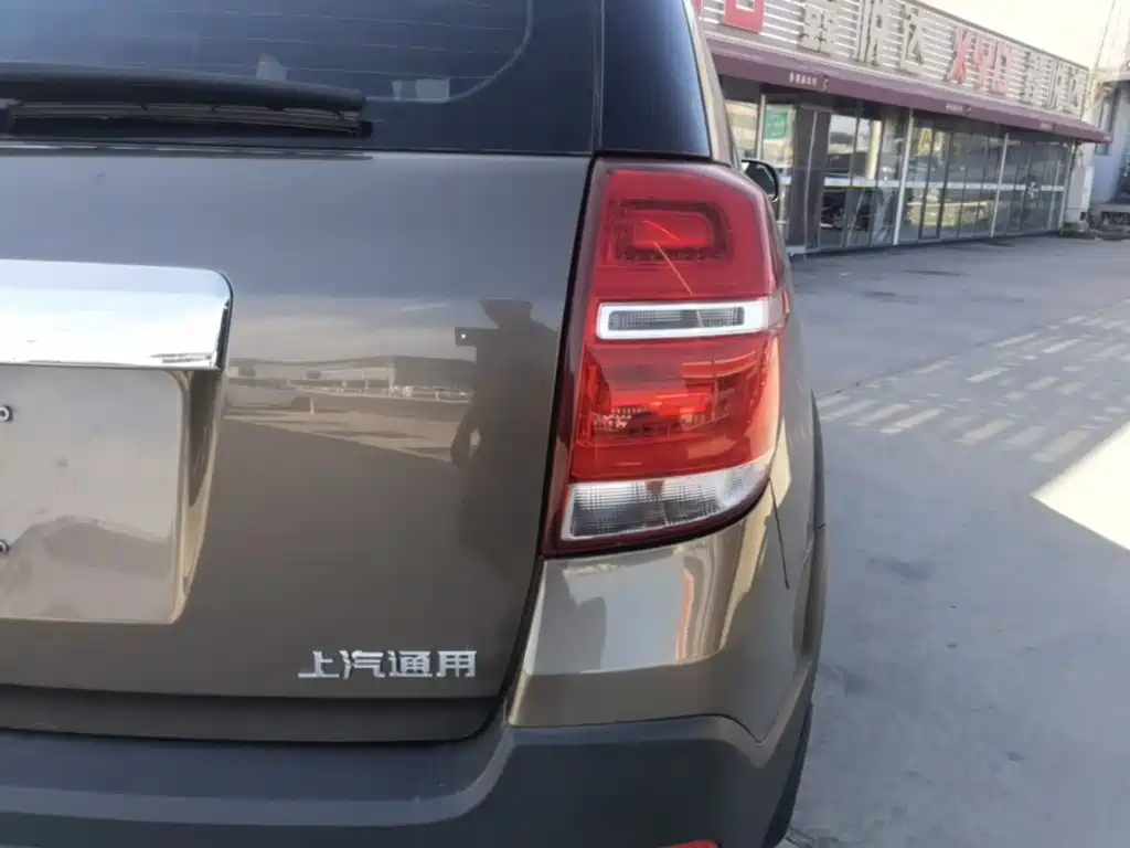 Chevrolet Captiva — миниатюра 8