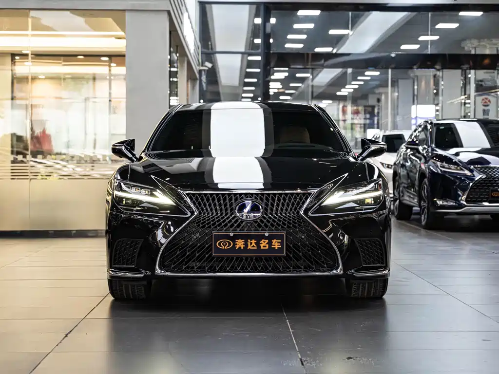 Lexus LS — миниатюра 2