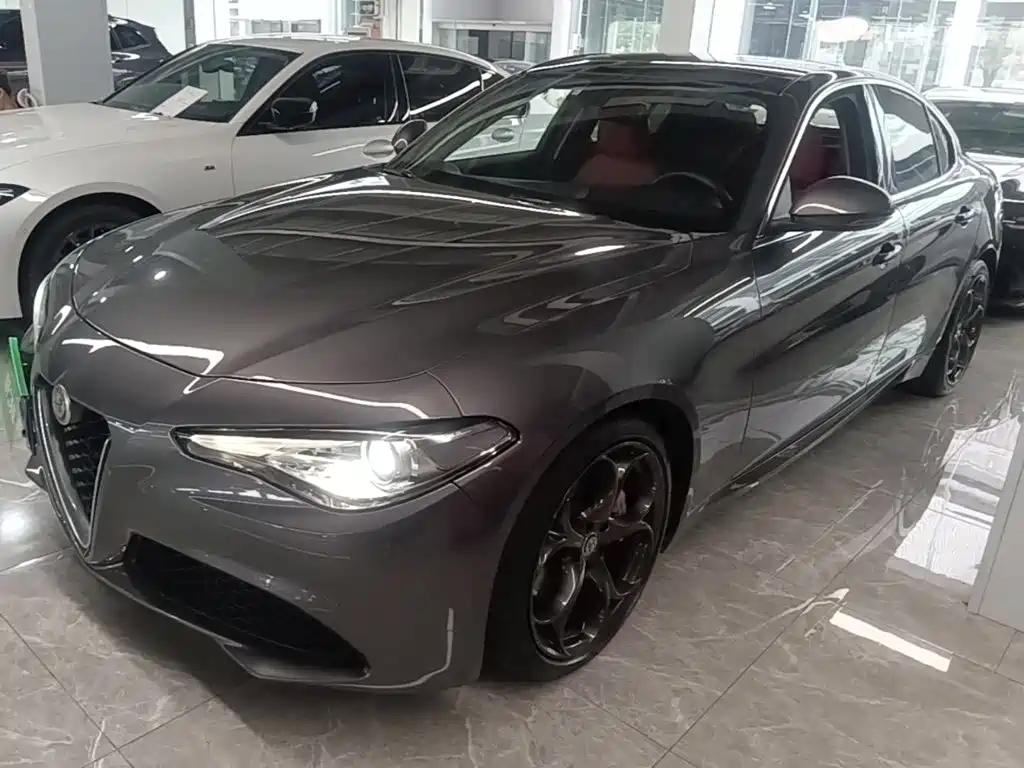 Alfa Romeo Giulia