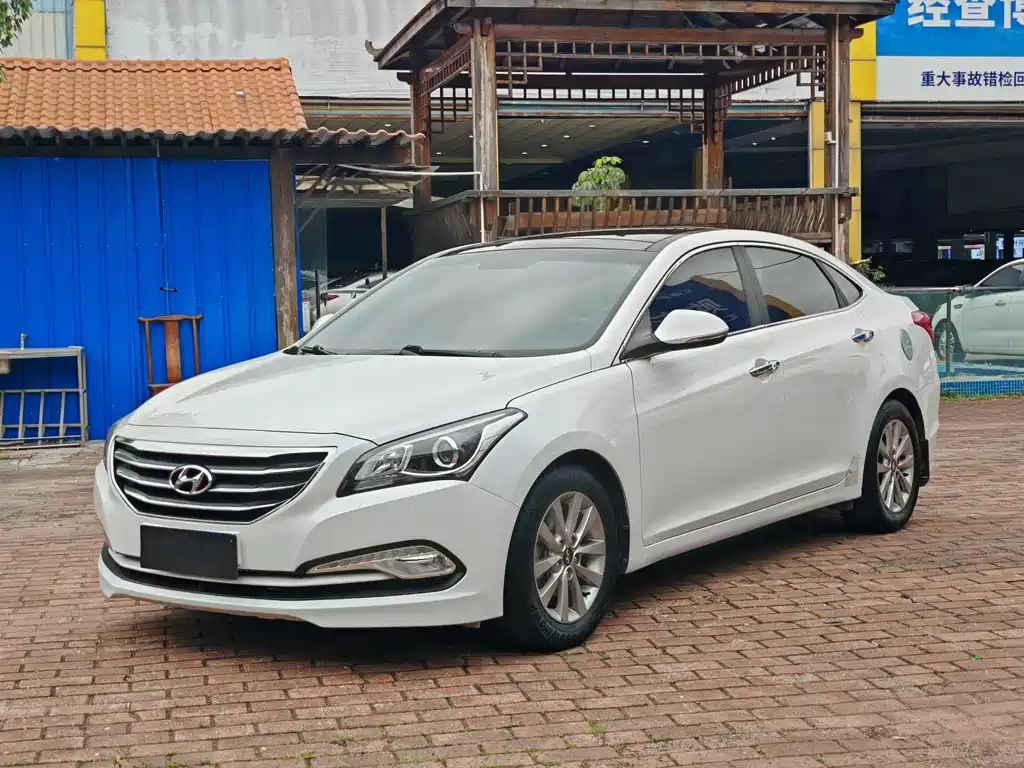 Hyundai Mistra 2015