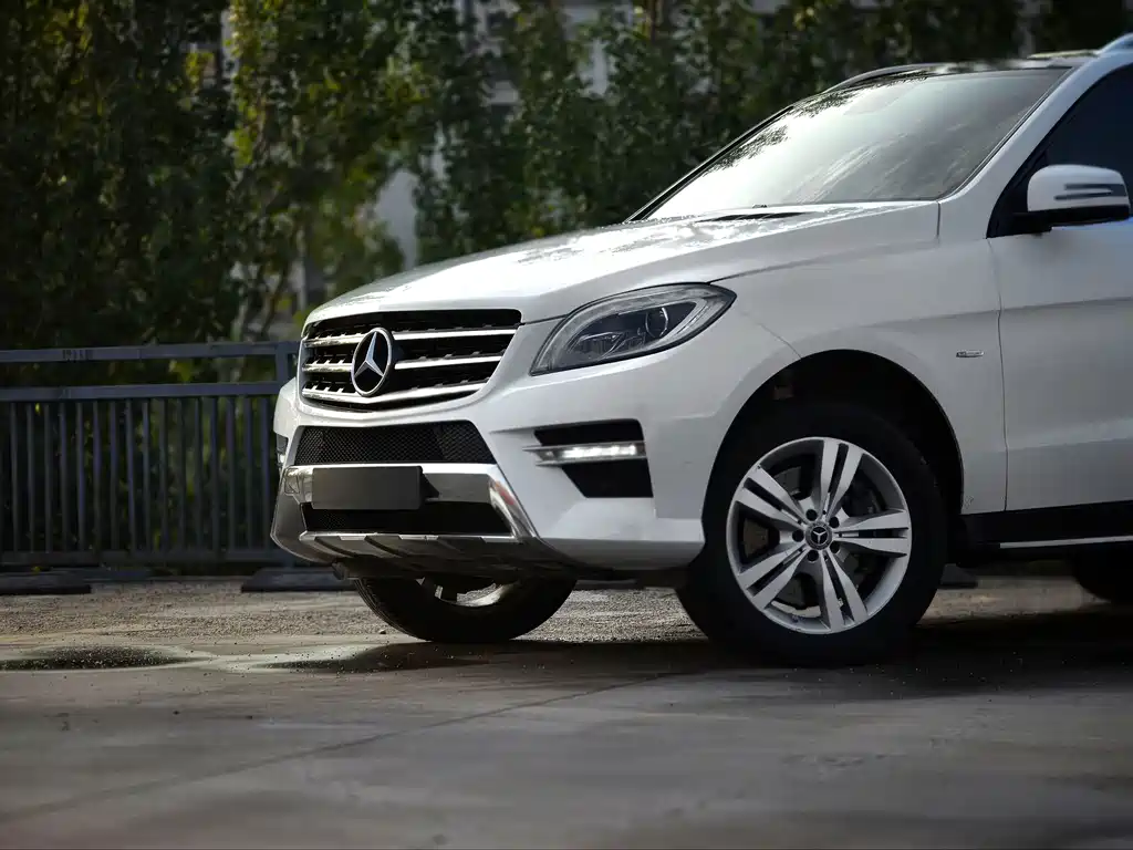Mercedes-Benz M-Class — миниатюра 6