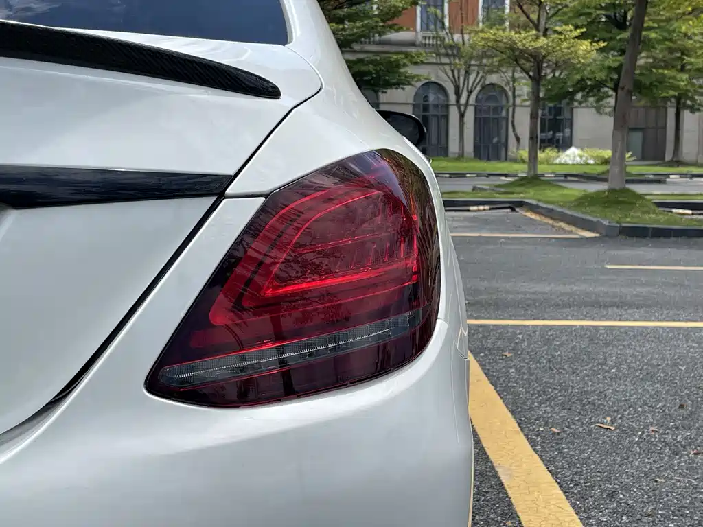 Mercedes-Benz C-Class — миниатюра 17