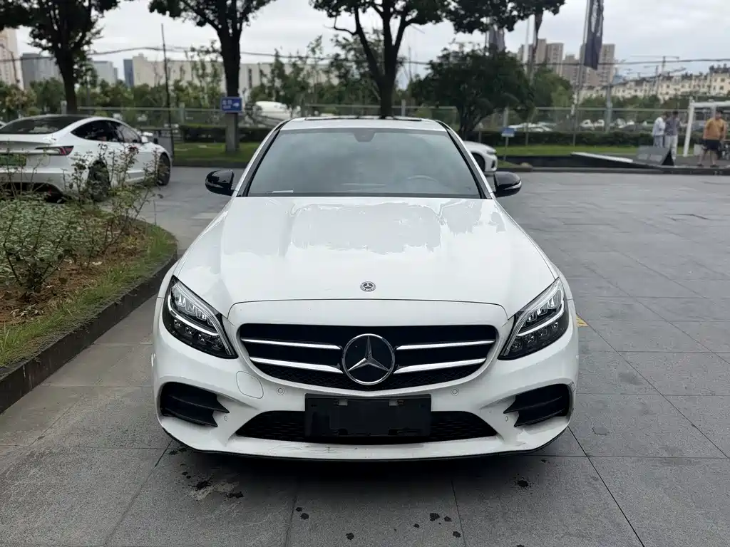 Mercedes-Benz C-Class — миниатюра 2