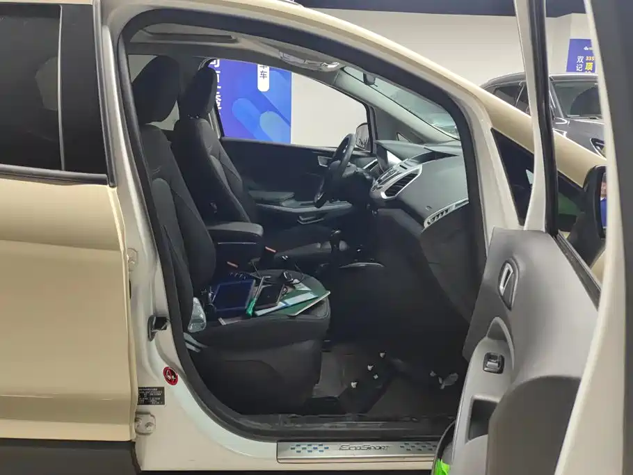 Ford Ecosport — миниатюра 8