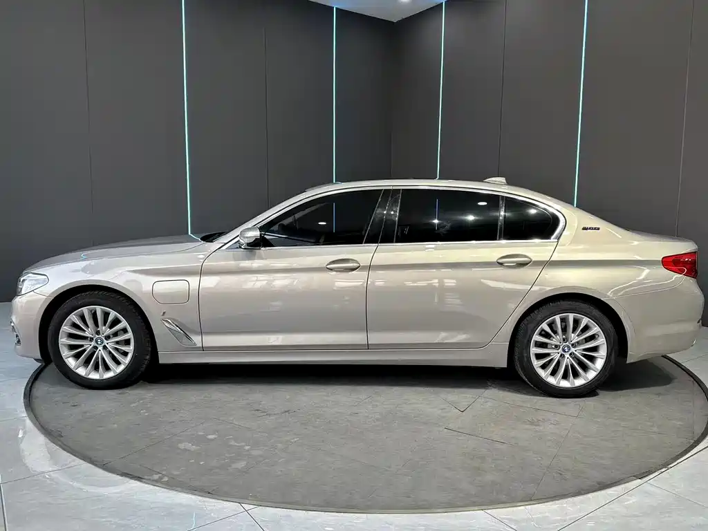 BMW 5 SERIES NEW ENERGY