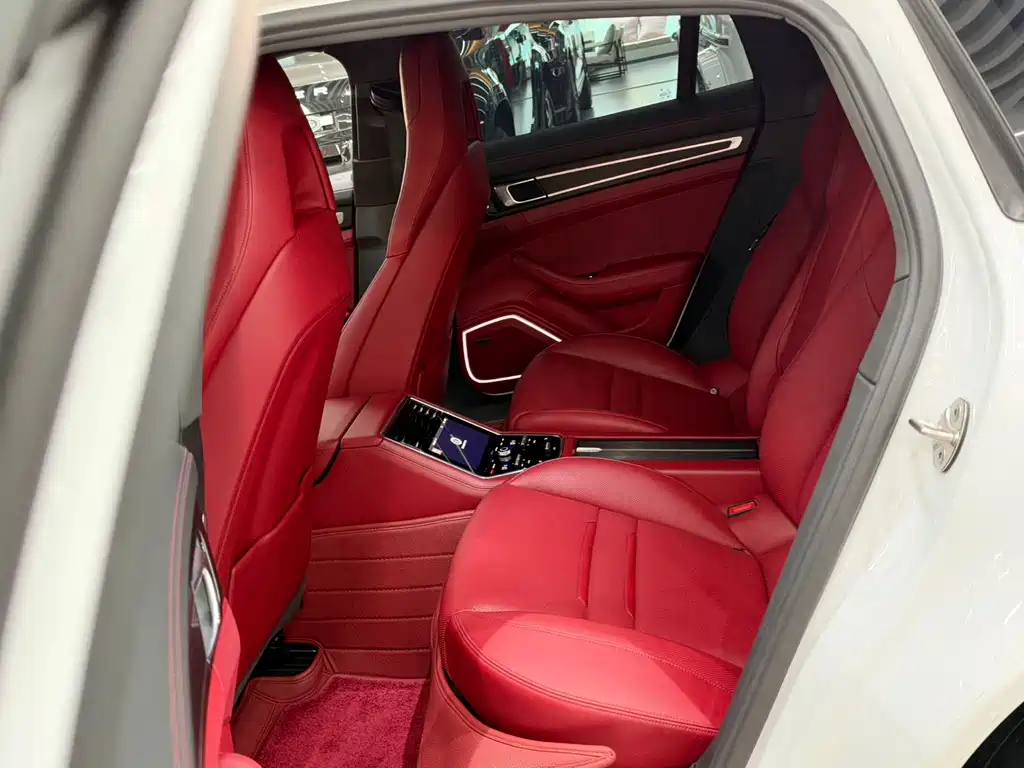 Porsche Panamera — миниатюра 7