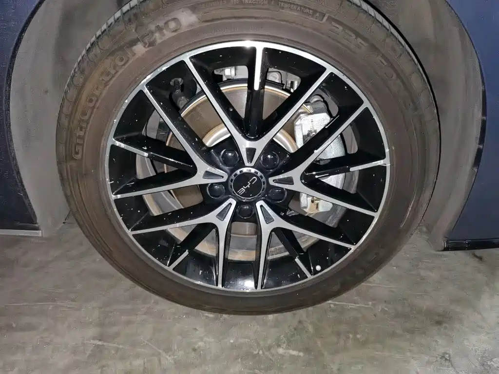 BYD Seal — миниатюра 26
