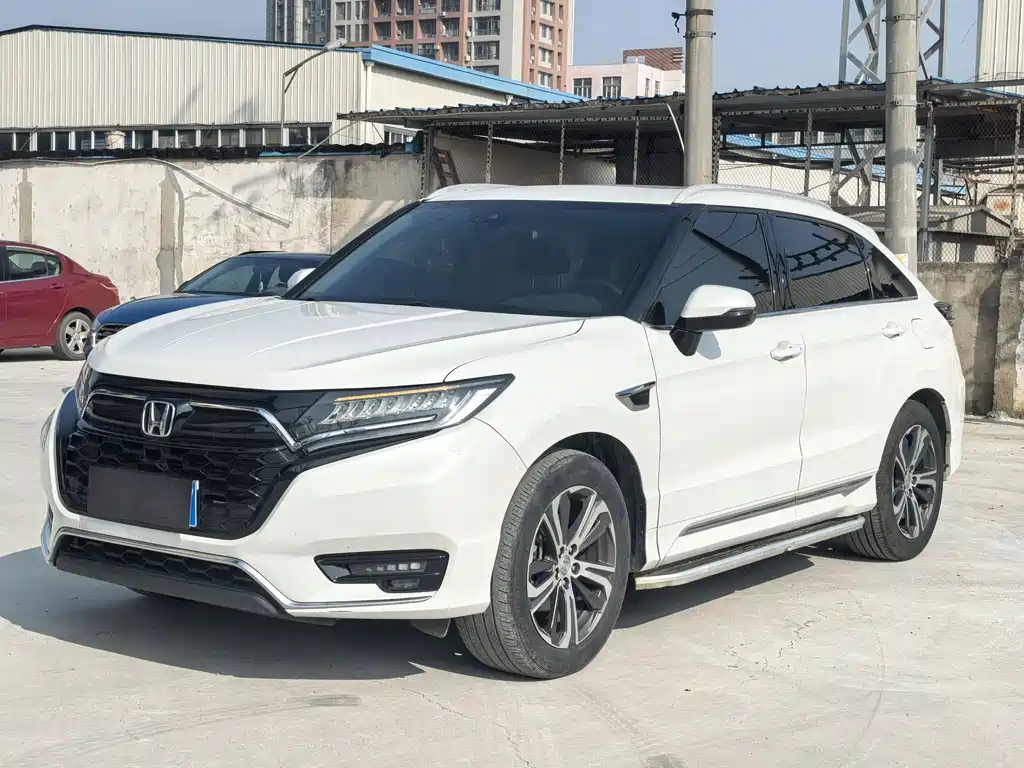 HONDA UR V