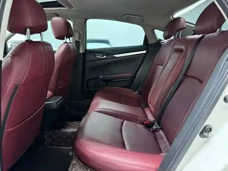 Honda Civic — миниатюра 7