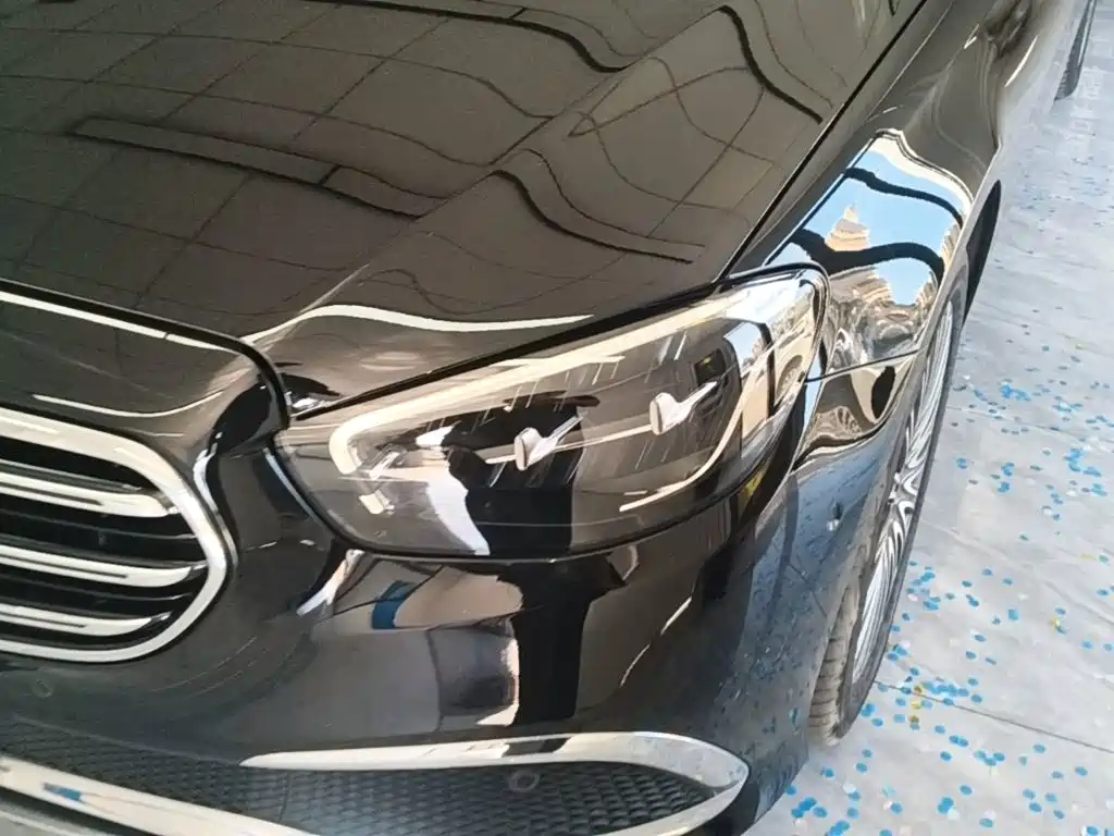 Mercedes-Benz E-Class — миниатюра 24