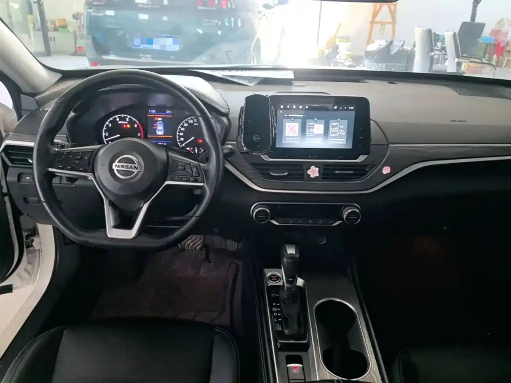 Nissan Teana — миниатюра 10