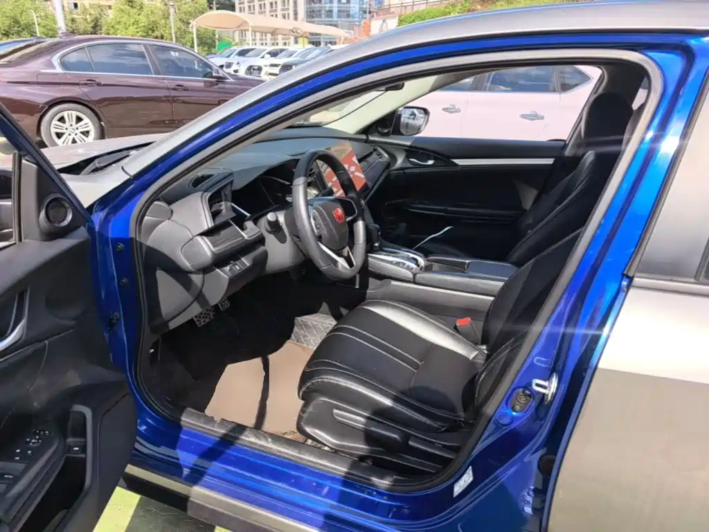 Honda Civic — миниатюра 16
