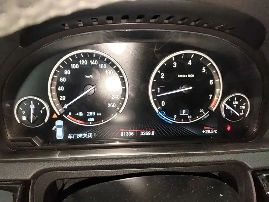 BMW 5 Series GT — миниатюра 16