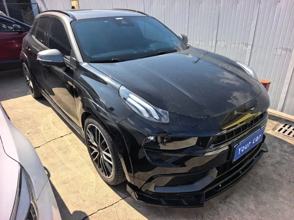 Lynk & Co 02 Hatchback — миниатюра 3