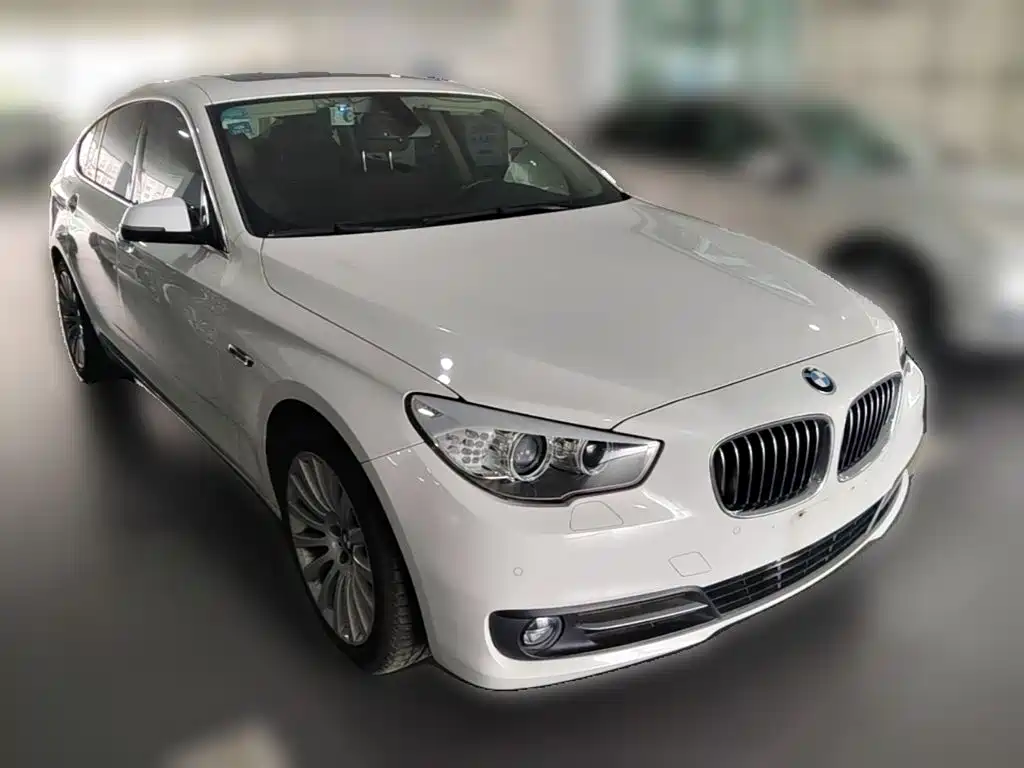 BMW 5 Series GT — миниатюра 6