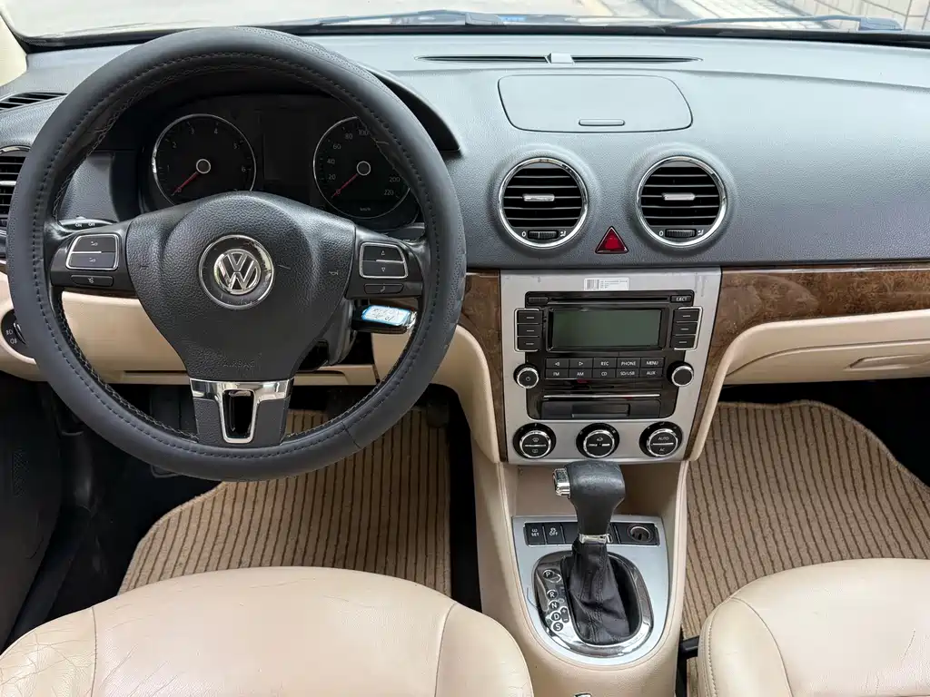 Volkswagen Lavida — миниатюра 6