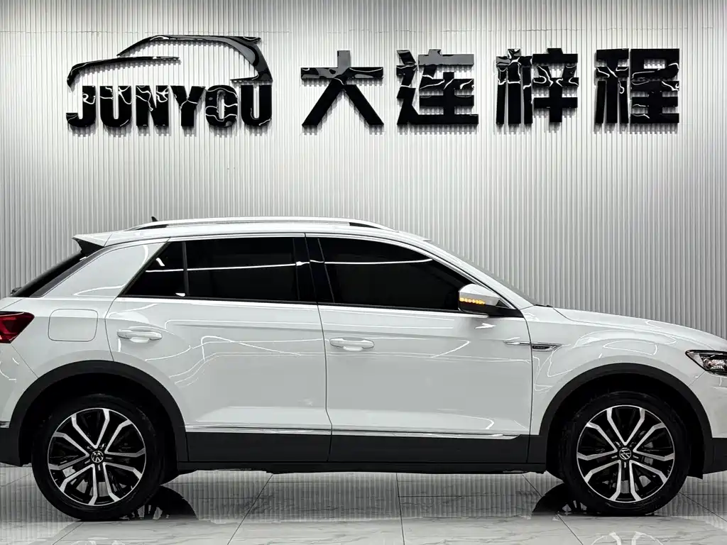 Volkswagen T-Roc — миниатюра 8