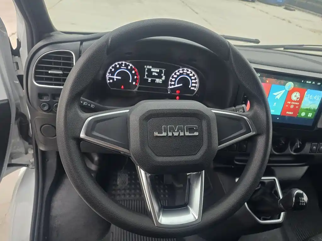 JMC Tesla — миниатюра 7