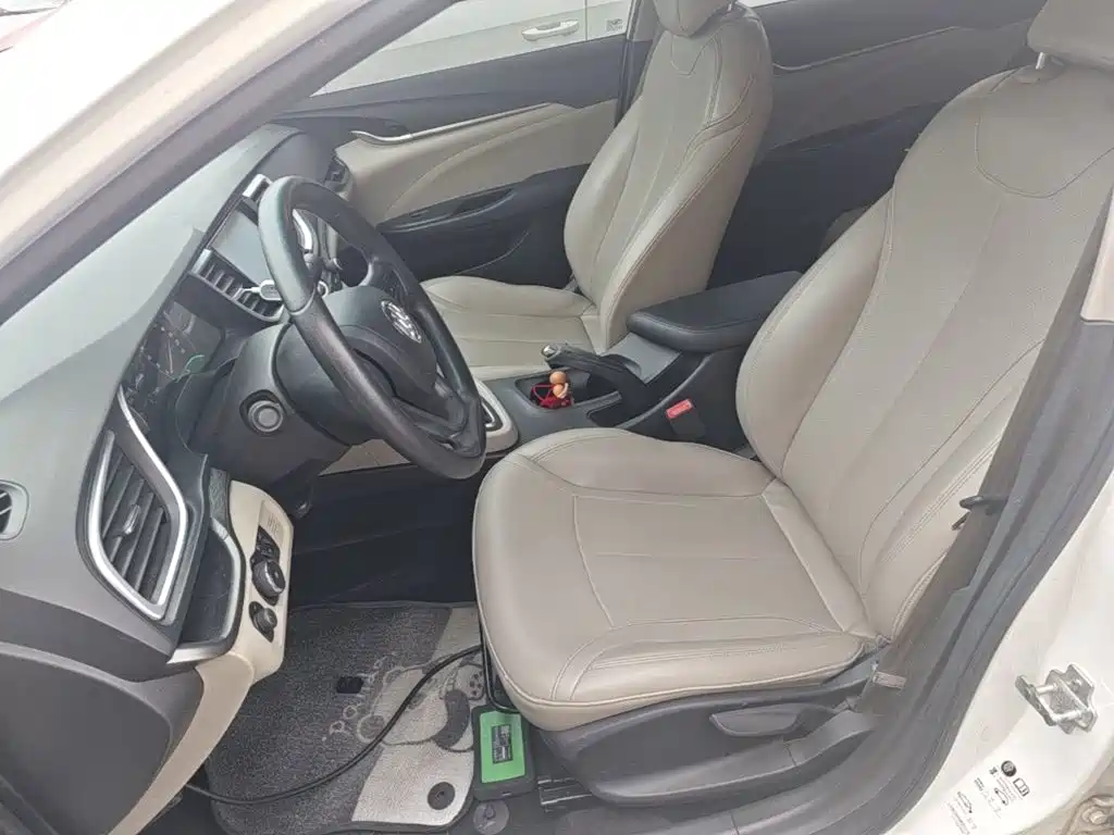 Buick Excelle — миниатюра 15