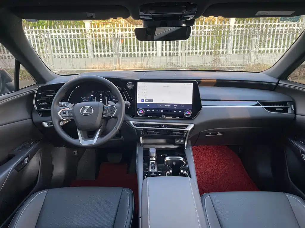 Lexus RX — миниатюра 9