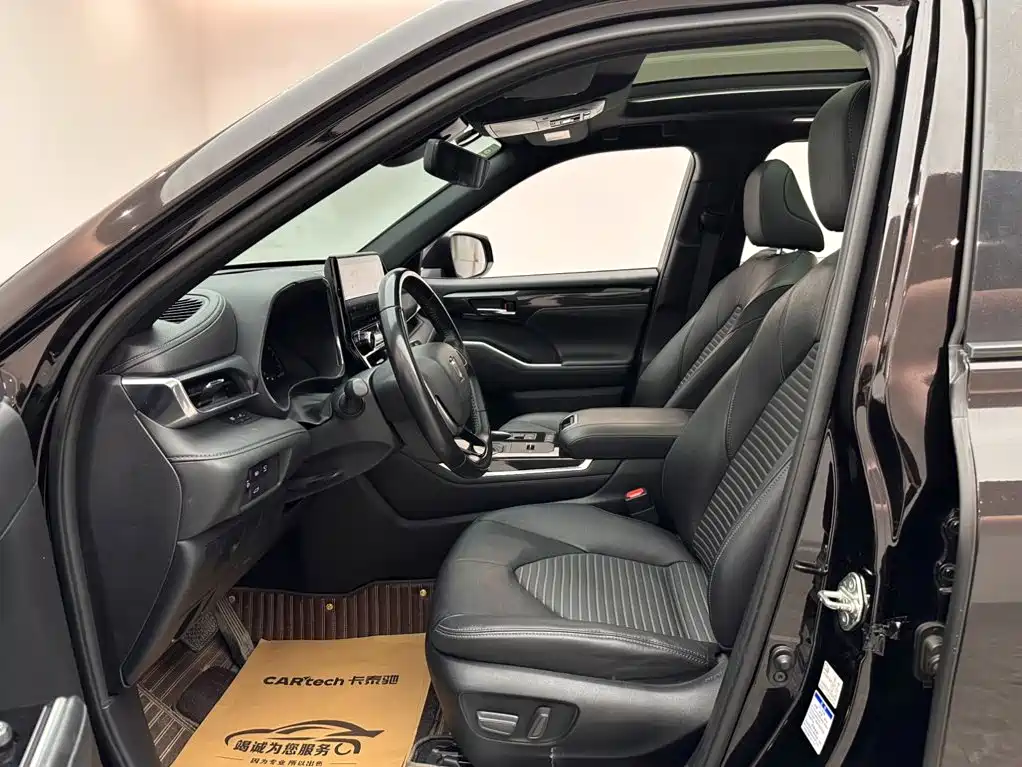 Toyota Crown Kluger — миниатюра 8