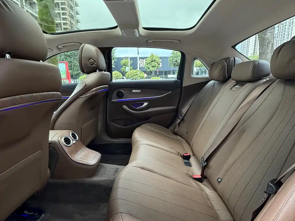 Mercedes-Benz E-Class E 2022 E 260 L