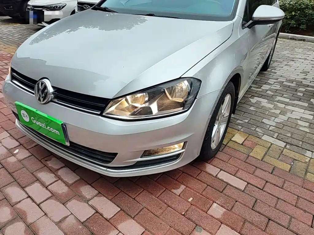 Volkswagen Golf — миниатюра 24