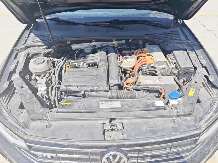 Volkswagen Magotan PHEV — миниатюра 9