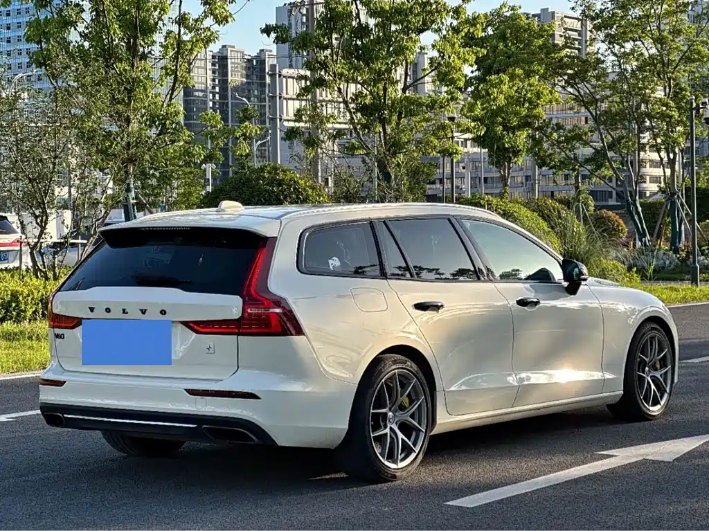 Volvo V60 2020 T5 Luxury